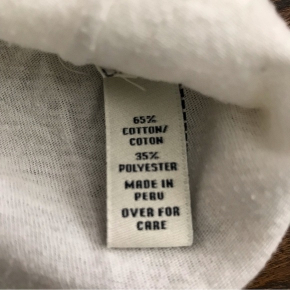 ▪️VINTAGE Abercrombie & Fitch Tee - Picture 7 of 7